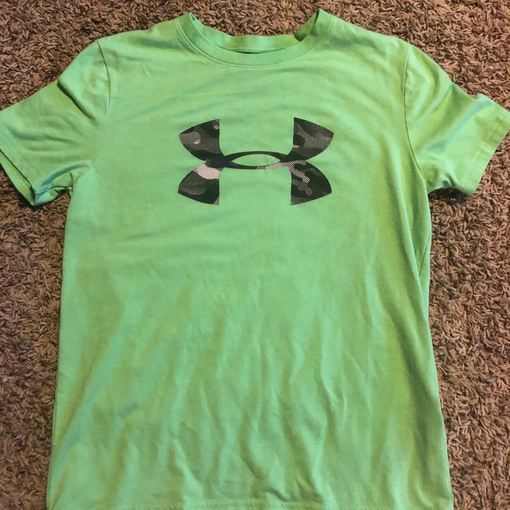 Lot of 3 Boys name brand T-shirt’s